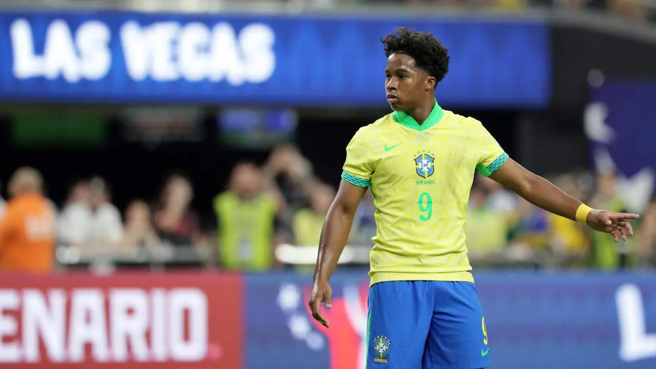 El jugador brasile&ntilde;o Endrick Moreira durante el partido de cuartos de final de la Copa Am&eacute;rica 2024 entre Uruguay y Brasil, en Las Vegas, Nevada, Estados Unidos. EFE/EPA/ALLISON DINNER