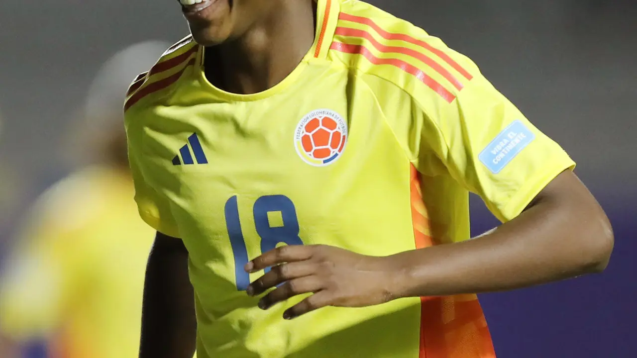Fotograf&iacute;a de archivo de la delantera Linda Caicedo, figura de la selecci&oacute;n colombiana y del Real Madrid, quien sue&ntilde;a con la conquista de un t&iacute;tulo esquivo para su pa&iacute;s, la Copa Am&eacute;rica, este s&aacute;bado en Quito. EFE/ Jos&eacute; J&aacute;come